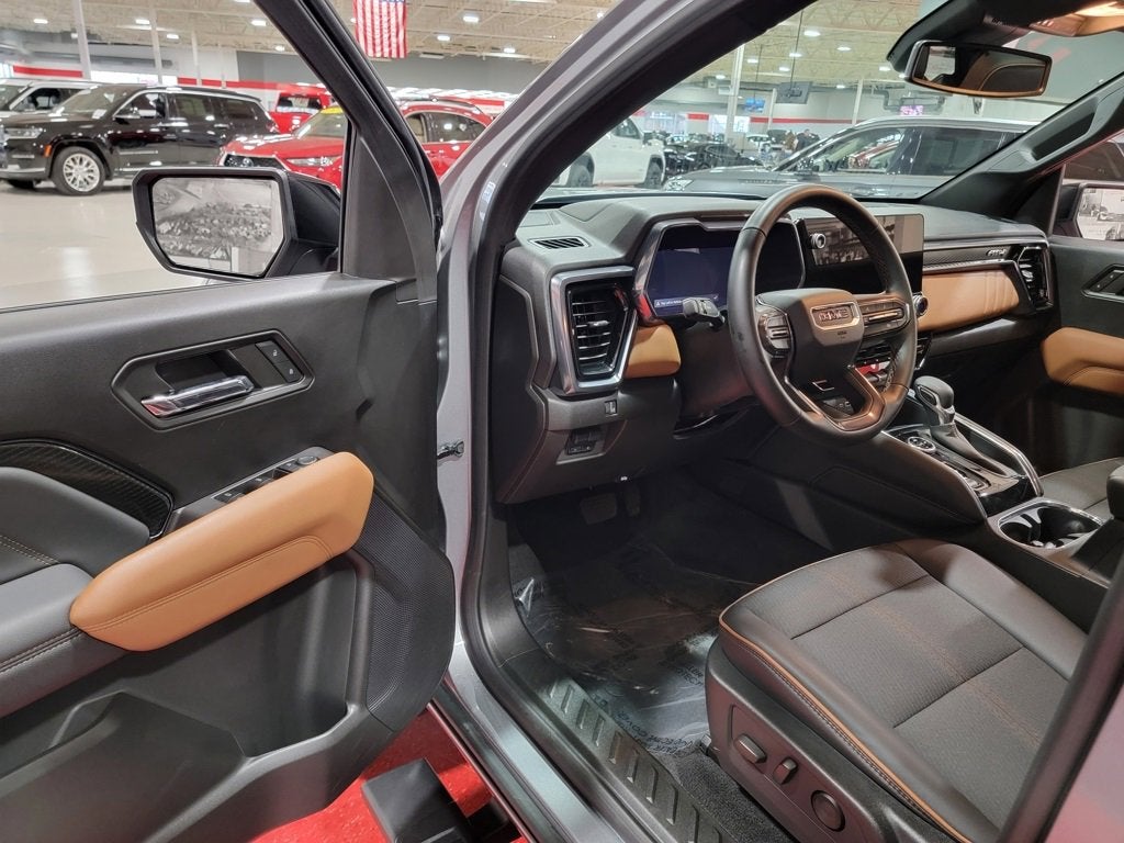 2024 GMC Canyon AT4