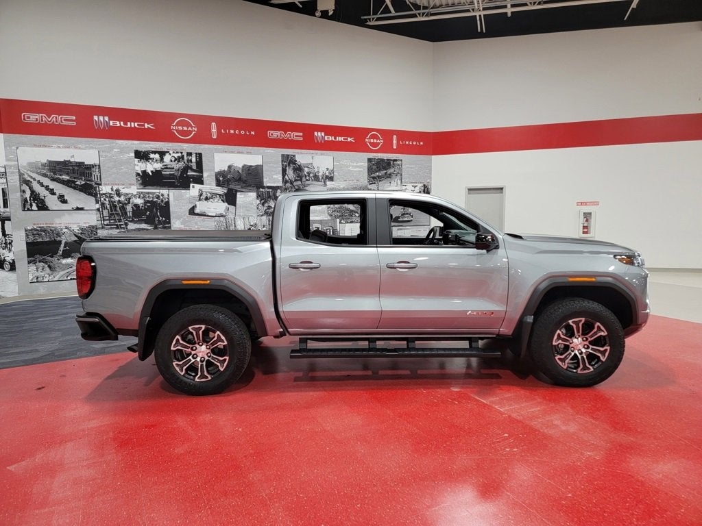 2024 GMC Canyon AT4