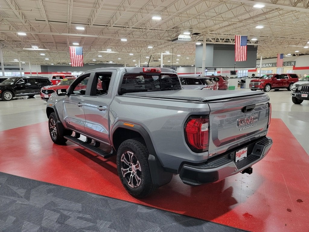 2024 GMC Canyon AT4