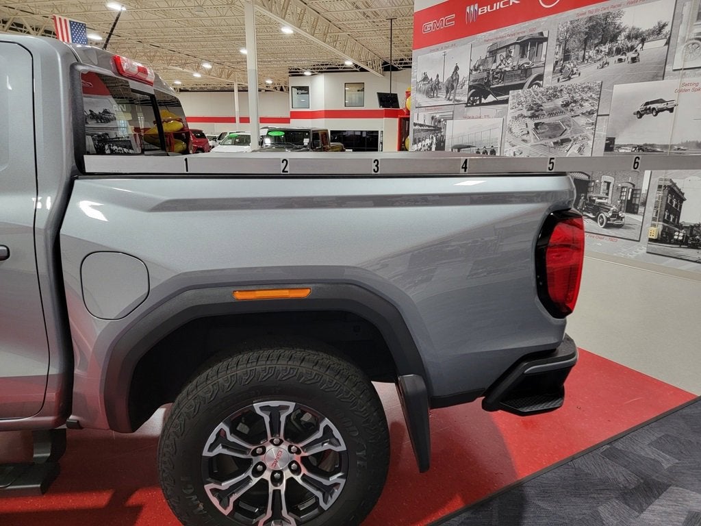 2024 GMC Canyon AT4