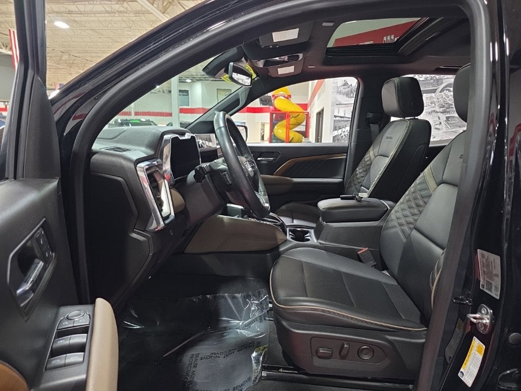 2023 GMC Canyon 4WD Denali