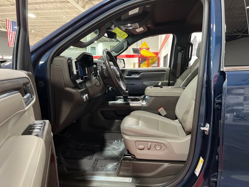 2022 GMC Sierra 1500 SLT