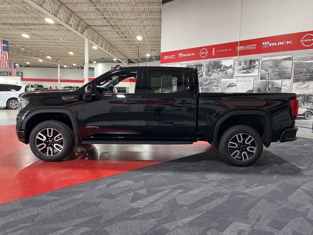 2023 GMC Sierra 1500 AT4