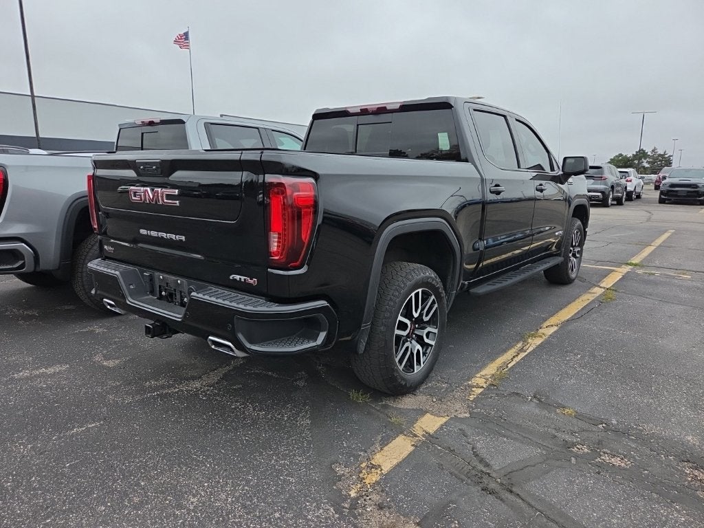 2022 GMC Sierra 1500 AT4