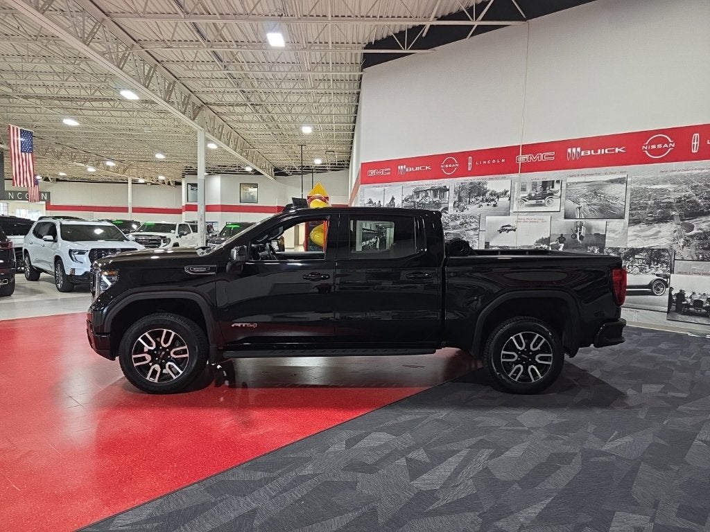 2022 GMC Sierra 1500 AT4