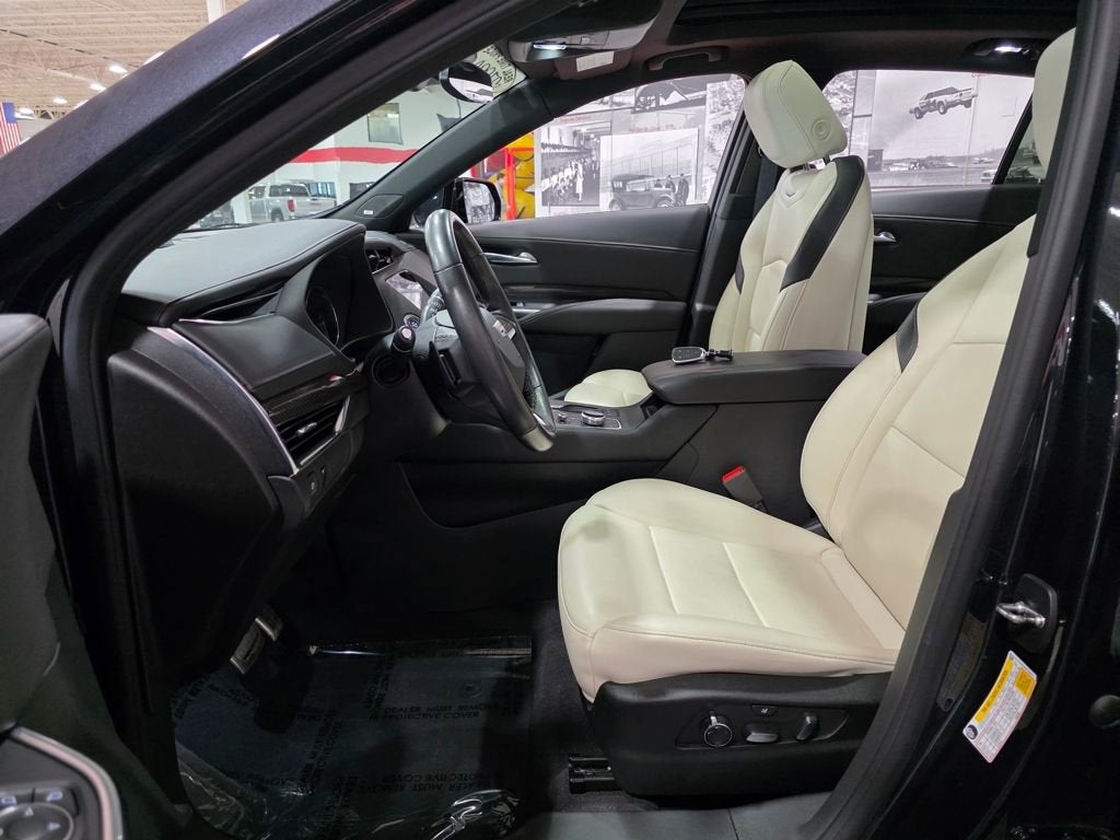 2023 Cadillac XT4 Sport