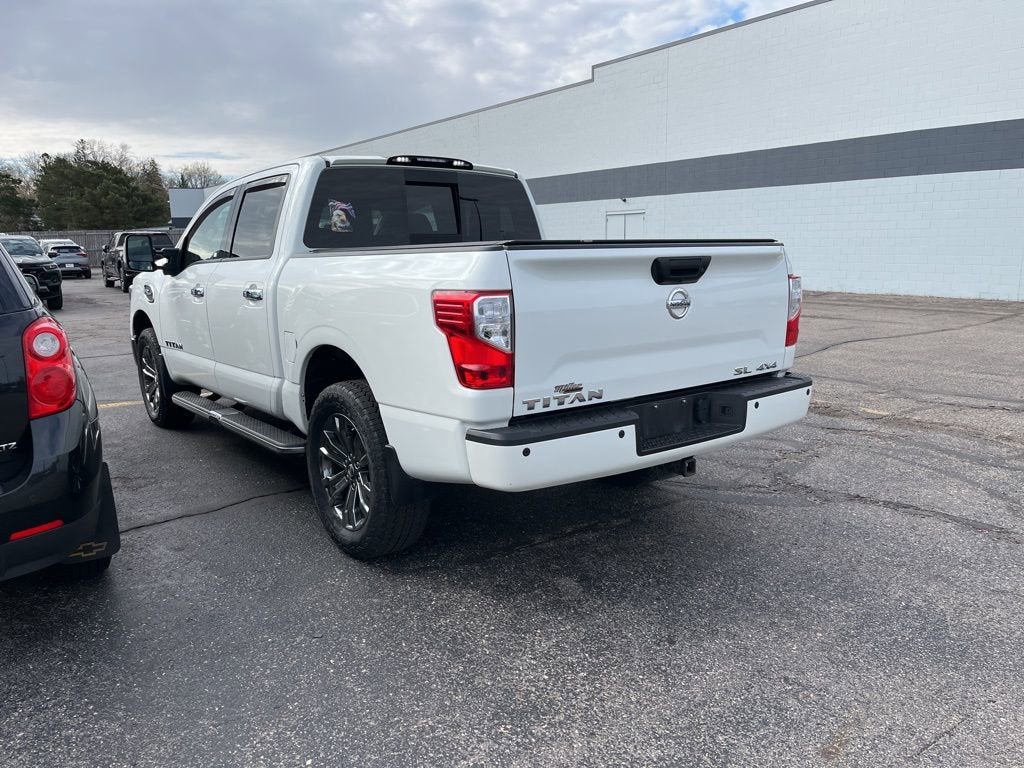 2017 Nissan TITAN SL