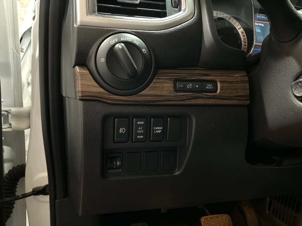 2019 Nissan TITAN SL