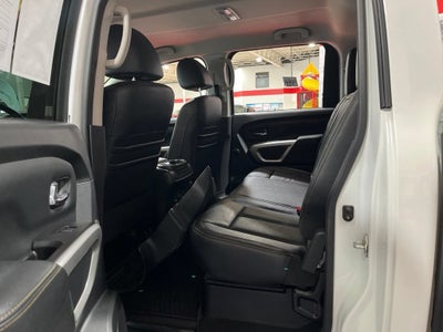 2019 Nissan TITAN SL