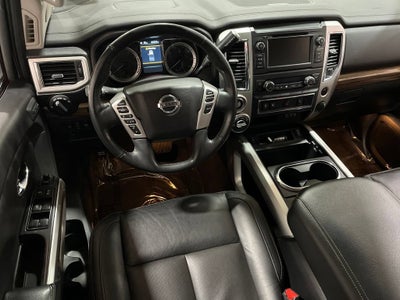 2019 Nissan TITAN SL