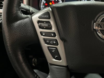 2019 Nissan TITAN SL