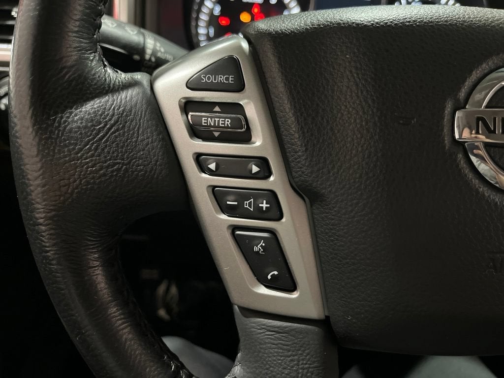 2019 Nissan TITAN SL
