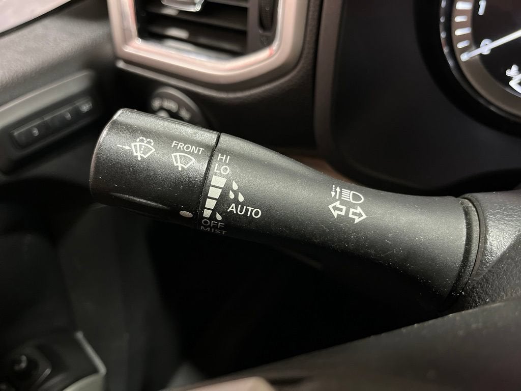 2019 Nissan TITAN SL