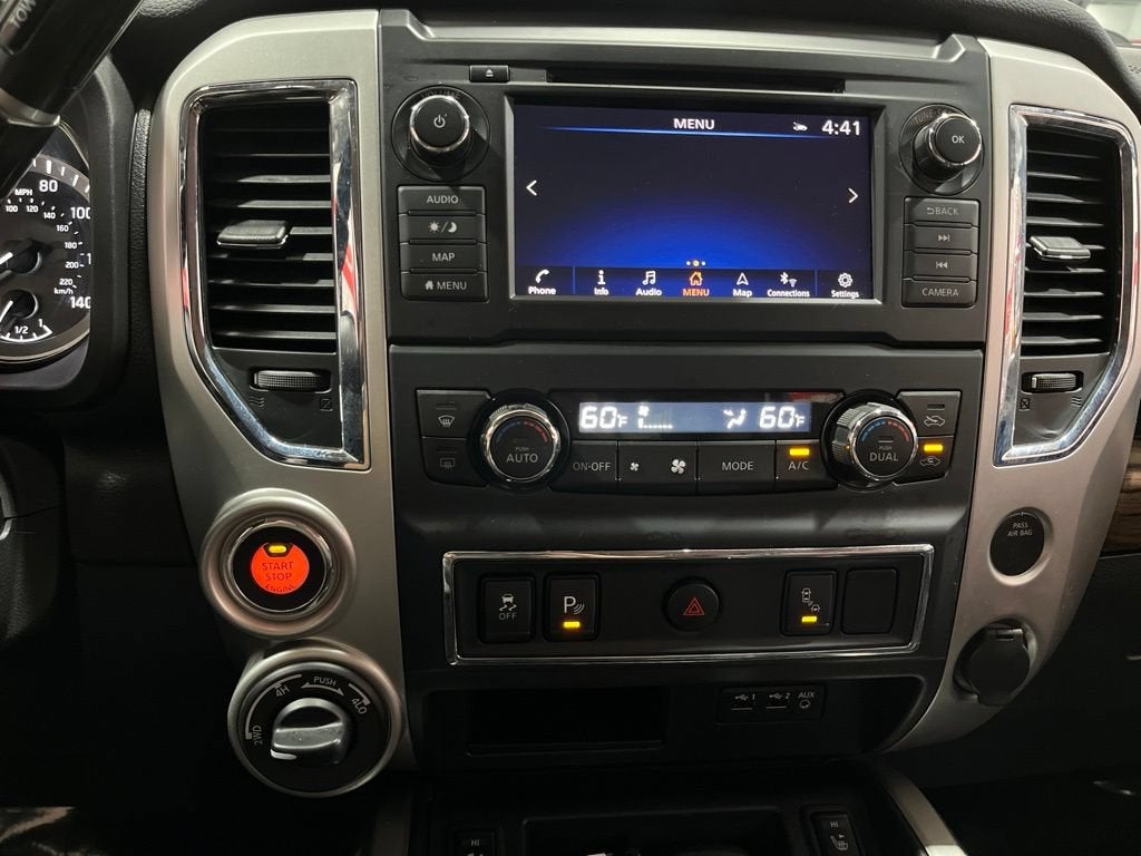 2019 Nissan TITAN SL