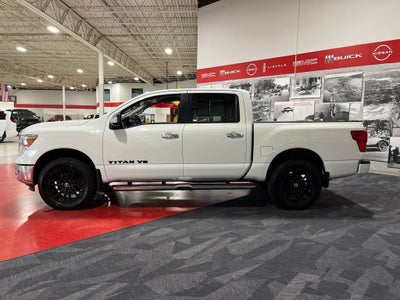 2019 Nissan TITAN SL