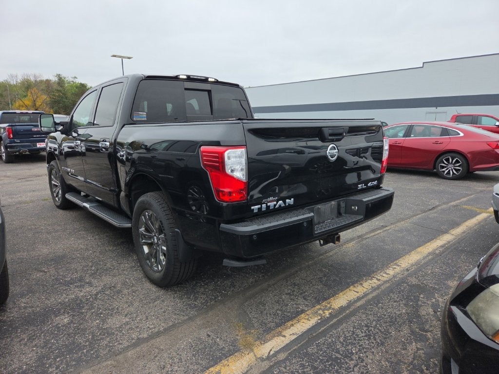 2019 Nissan TITAN SL