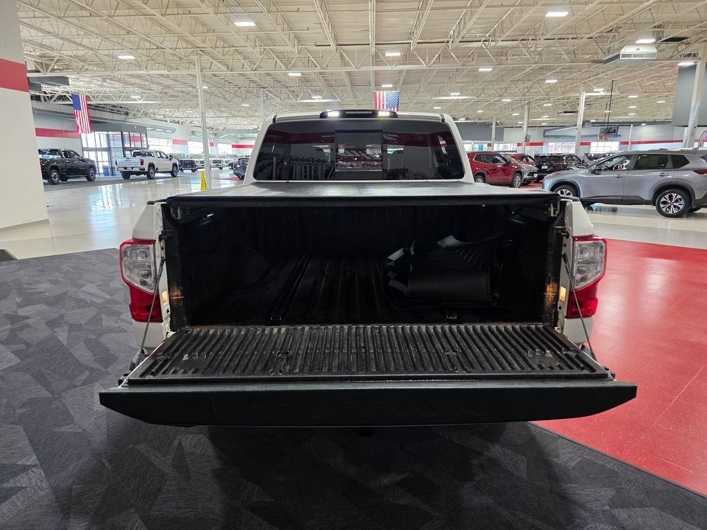 2017 Nissan Titan SL