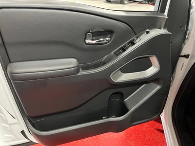 2023 Nissan Frontier Crew Cab SV 4x4