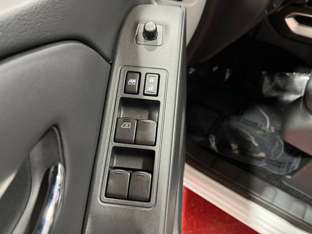 2023 Nissan Frontier Crew Cab SV 4x4