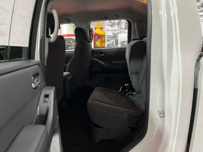 2023 Nissan Frontier Crew Cab SV 4x4
