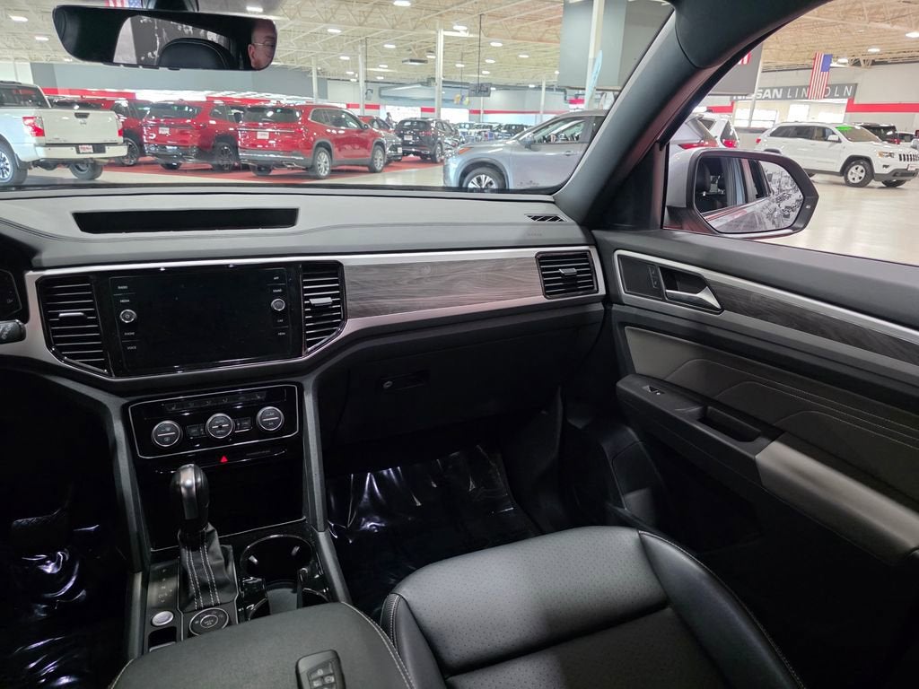 2022 Volkswagen Atlas Cross Sport 3.6L V6 SE w/Technology