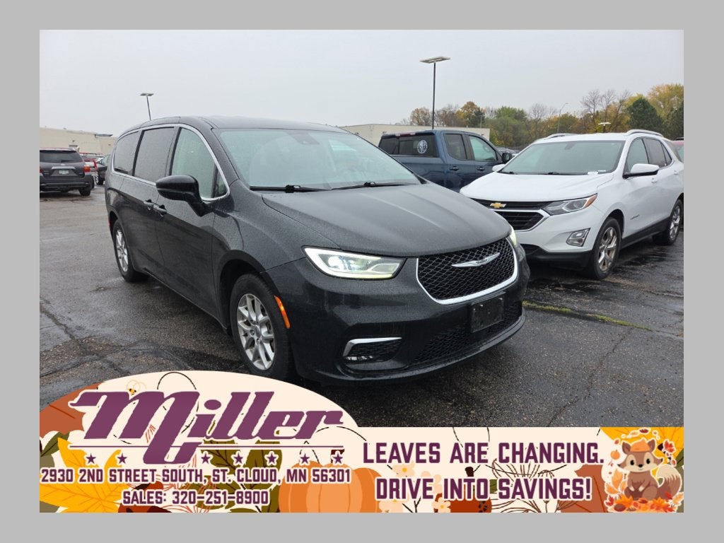 2023 Chrysler Pacifica Touring L