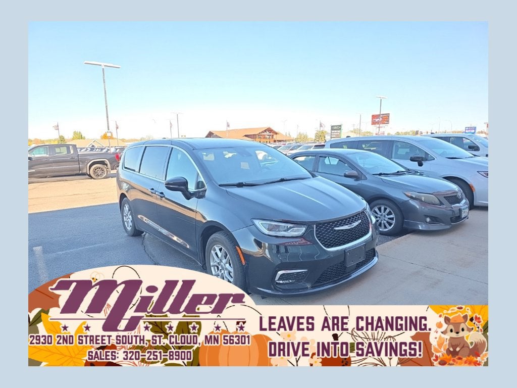 2024 Chrysler Pacifica Touring L