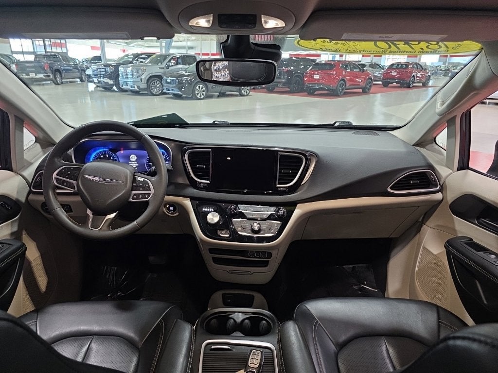 2023 Chrysler Pacifica Touring L