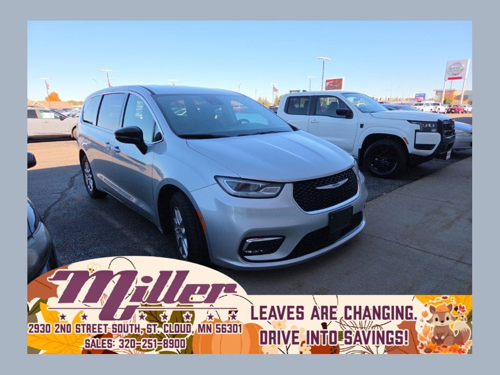 2024 Chrysler Pacifica Touring L