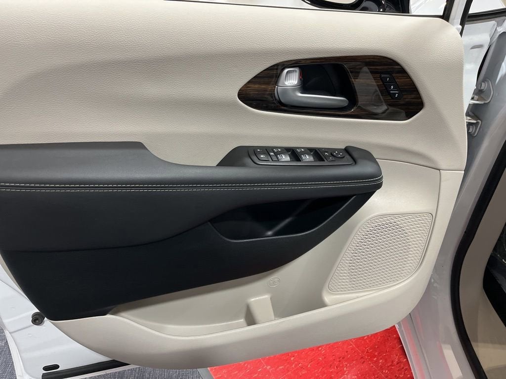 2024 Chrysler Pacifica Limited