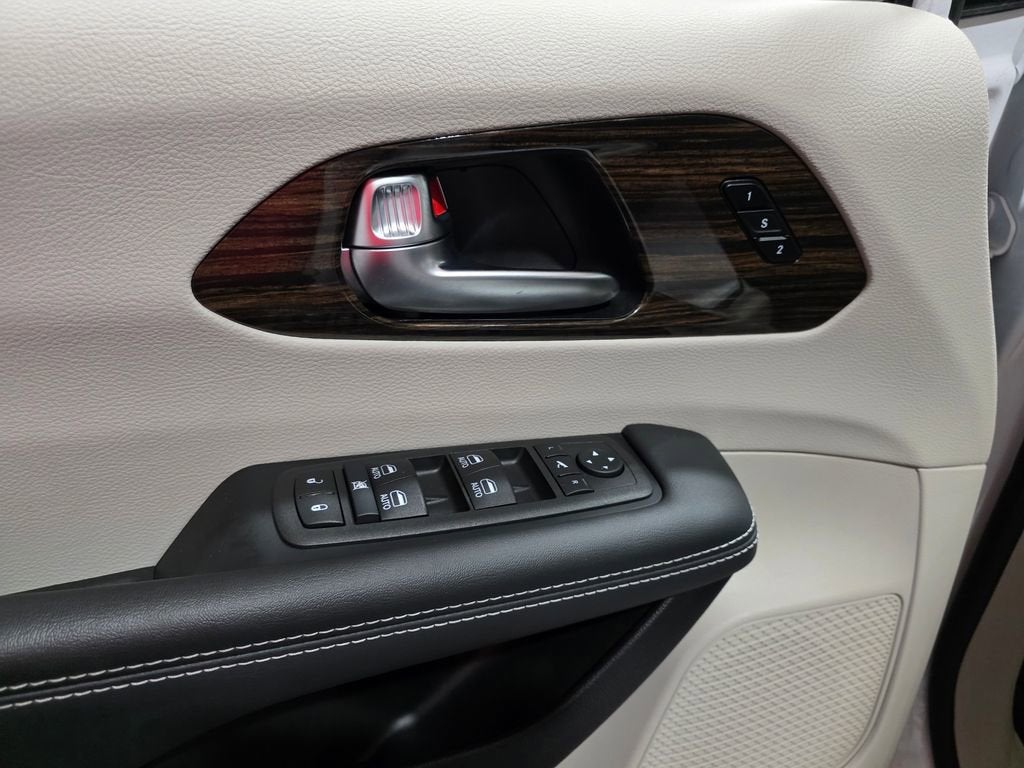 2024 Chrysler Pacifica Limited