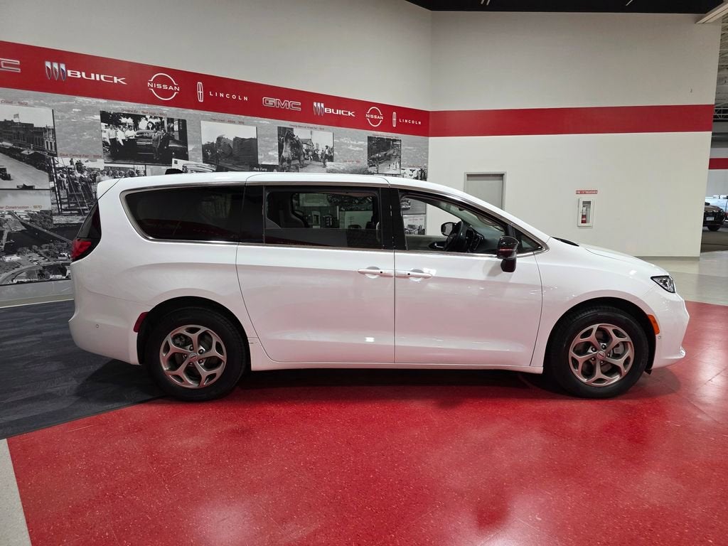 2024 Chrysler Pacifica Limited