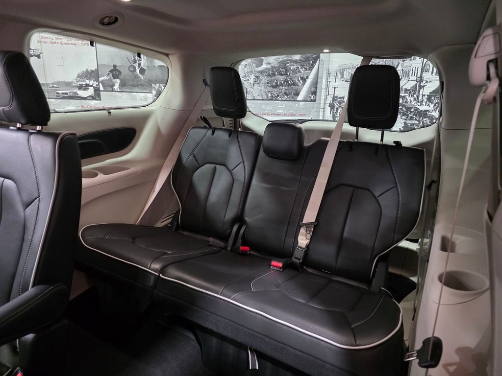 2024 Chrysler Pacifica Limited