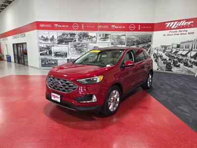 2022 Ford Edge Titanium