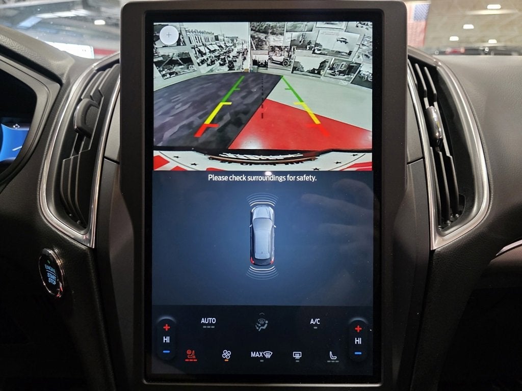 2023 Ford Edge Titanium