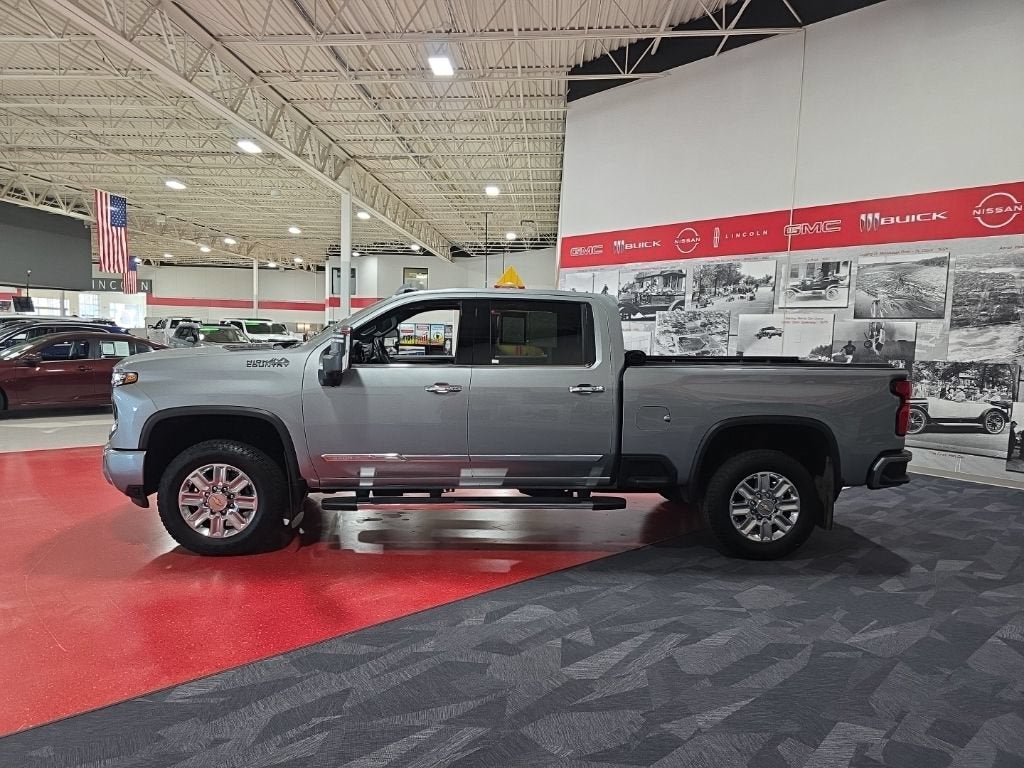 2025 Chevrolet Silverado 3500 HD High Country