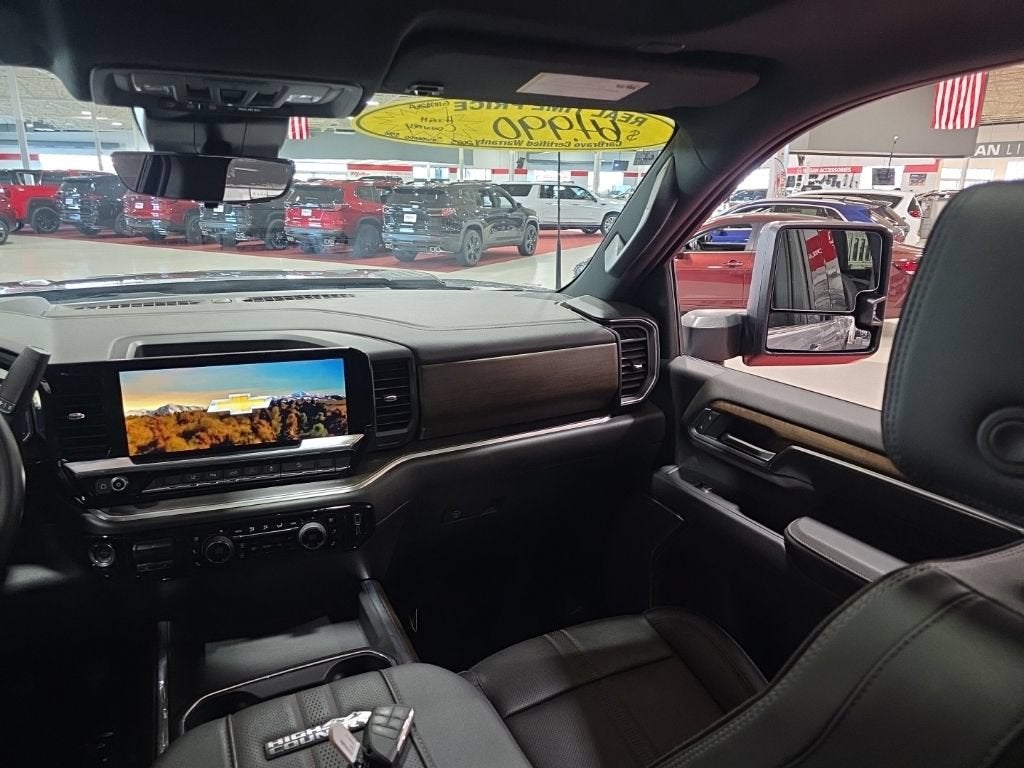 2025 Chevrolet Silverado 3500 HD High Country