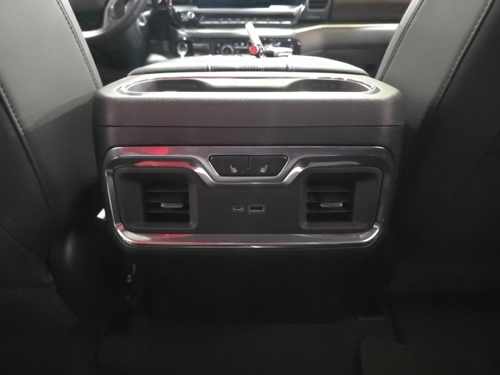 2025 Chevrolet Silverado 3500 HD High Country