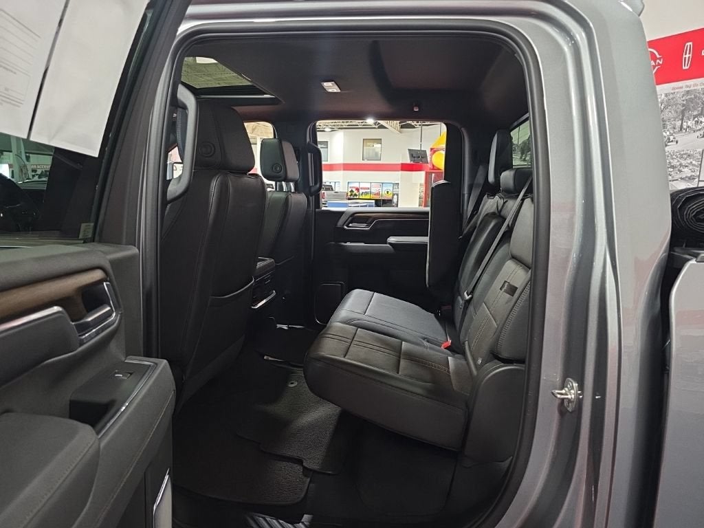 2025 Chevrolet Silverado 3500 HD High Country