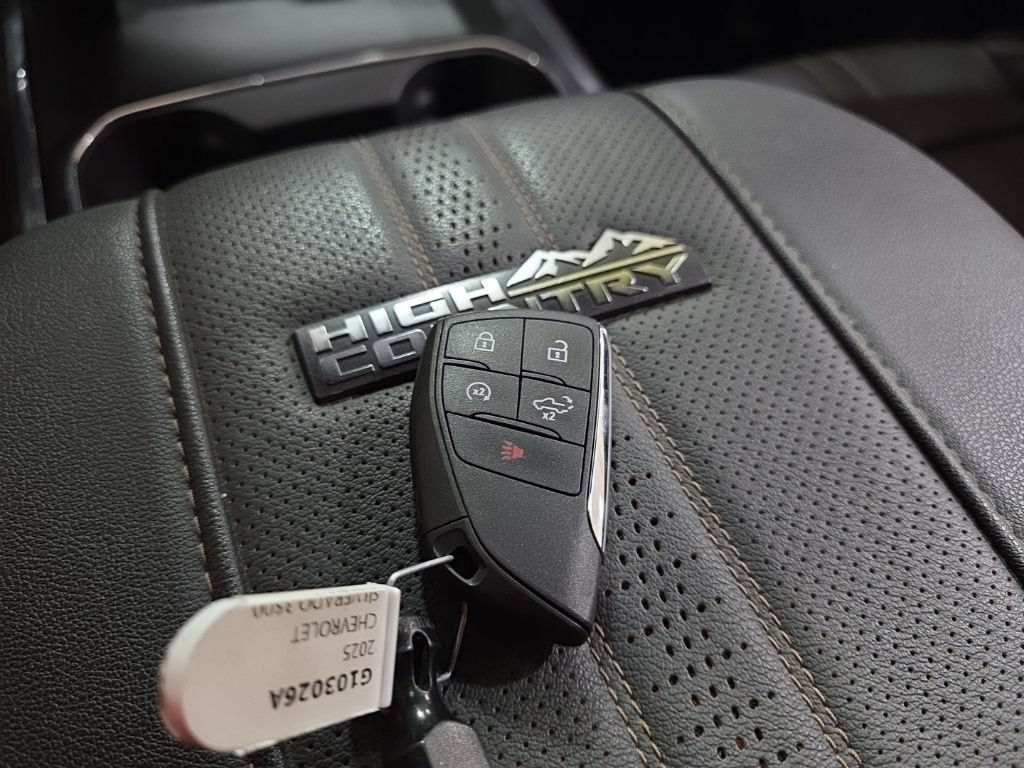 2025 Chevrolet Silverado 3500 HD High Country