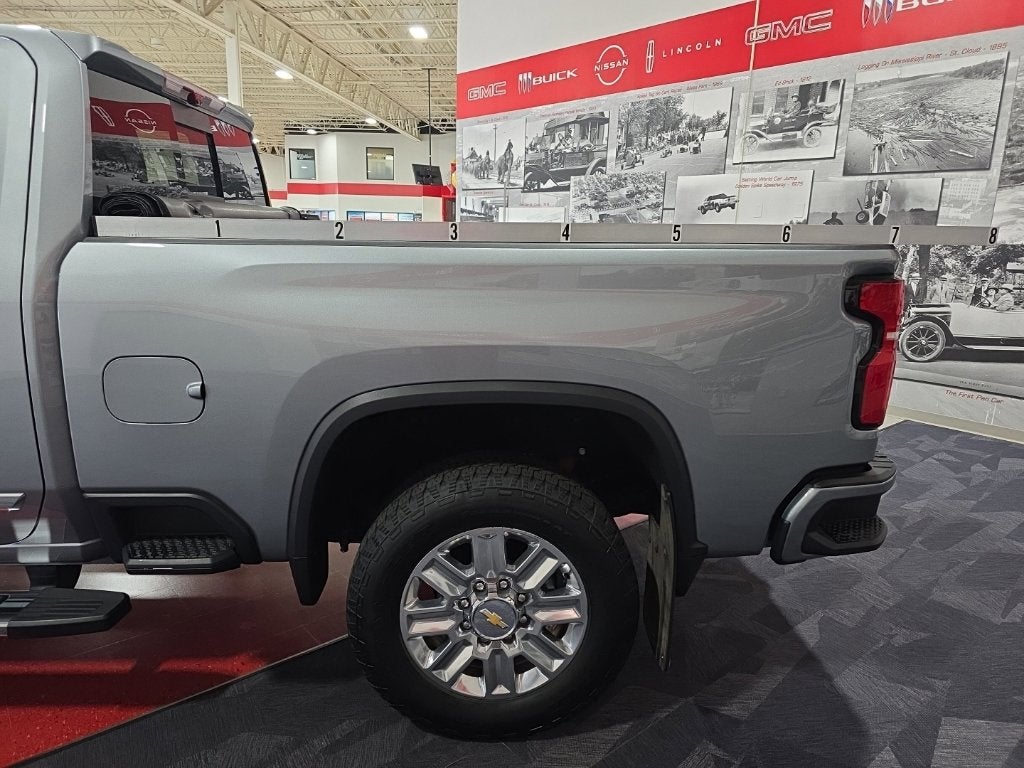 2025 Chevrolet Silverado 3500 HD High Country