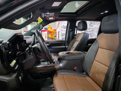 2025 Chevrolet Silverado 3500 HD High Country