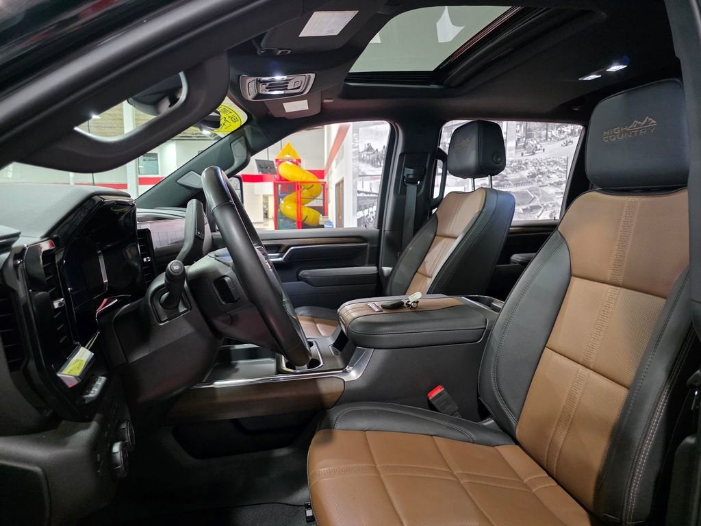 2025 Chevrolet Silverado 3500 HD High Country