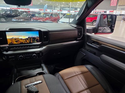 2025 Chevrolet Silverado 3500 HD High Country