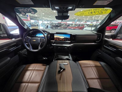 2025 Chevrolet Silverado 3500 HD High Country