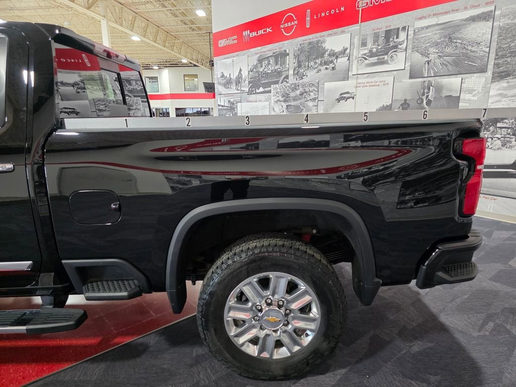 2025 Chevrolet Silverado 3500 HD High Country