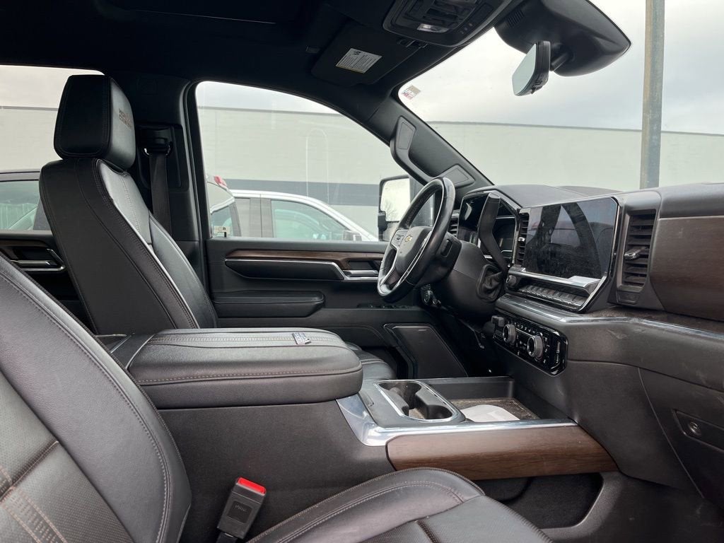 2024 Chevrolet Silverado 3500 HD High Country