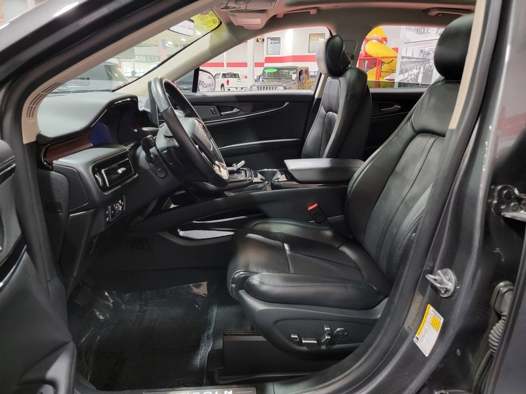 2023 Lincoln Nautilus Reserve