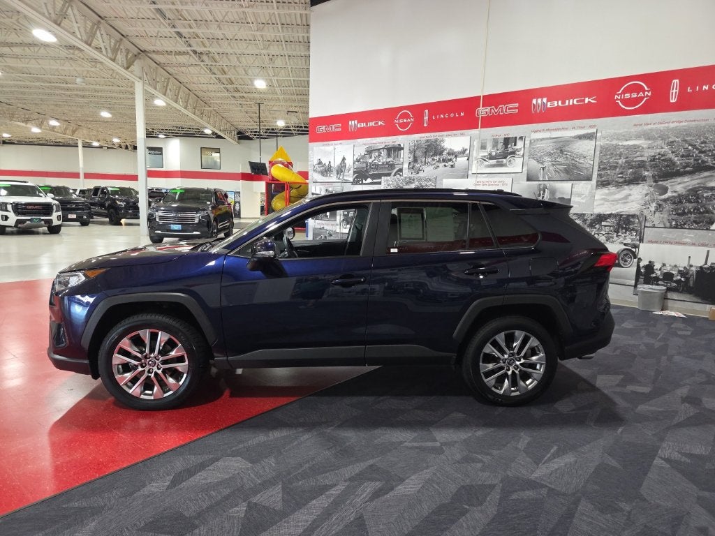 2021 Toyota RAV4 XLE Premium