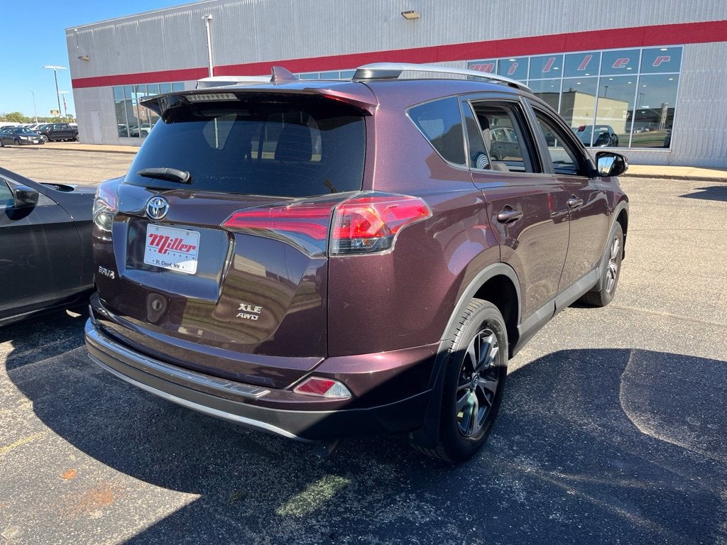 2017 Toyota RAV4 XLE